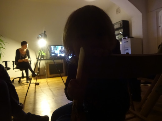 Rdeče niti #TV Dražba, audiovizualna instalacija, 2019, SCCA - Ljubljana